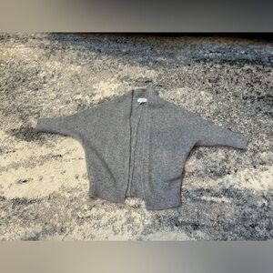 Girls sweater size xs-s